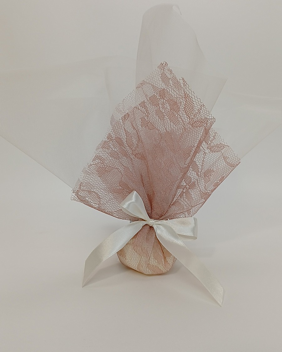 Τούλινη μπομπονιέρα