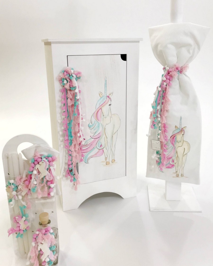 Βαπτιστικό Σετ Colourful Unicorn με χρώματα μέντα , ροζ, λευκό K18-032