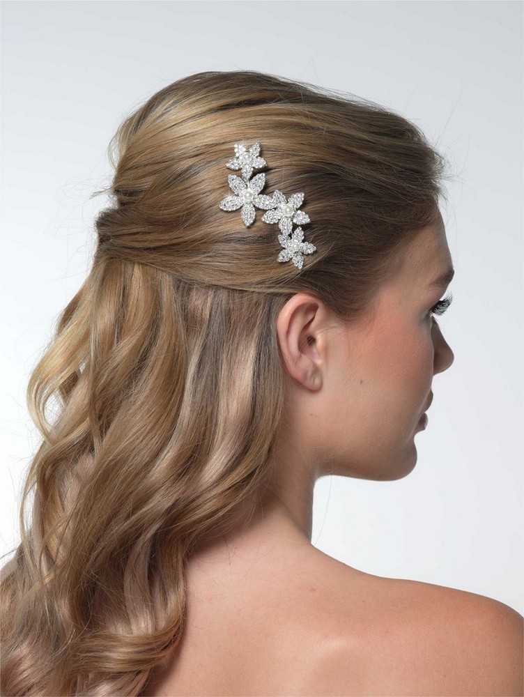 Κόσμημα μαλλιών σε σχήμα λουλουδιών από στρας και πέρλες σε χτένα BB-233