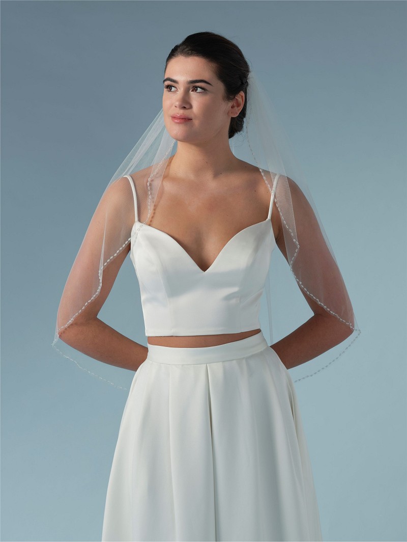 Πέπλο από απαλό τούλι σε χρώμα ιβουάρ μονής στρώσης διακοσμημένο με κρύσταλλα στην άκρη του | Μήκος: 75 cm  S461-075--1--SOFT