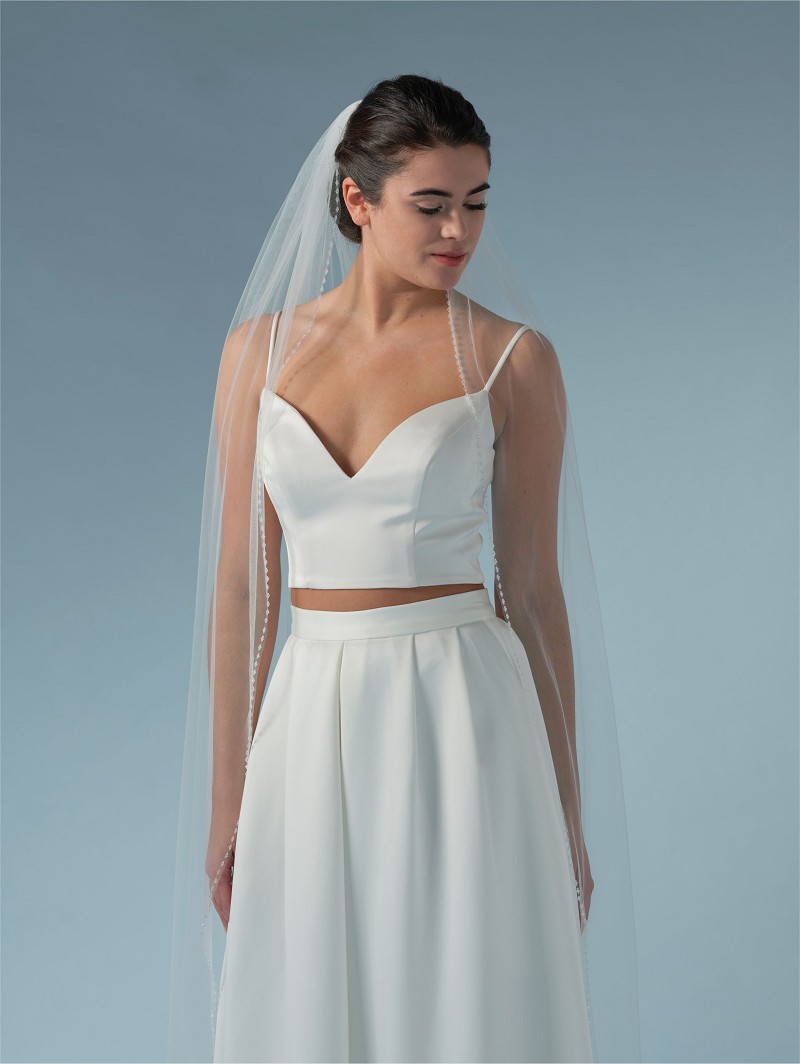 Πέπλο από απαλό τούλι σε χρώμα ιβουάρ μονής στρώσης διακοσμημένο με κρύσταλλα στην άκρη του | Μήκος: 210 cm  S461-210--1--SOFT