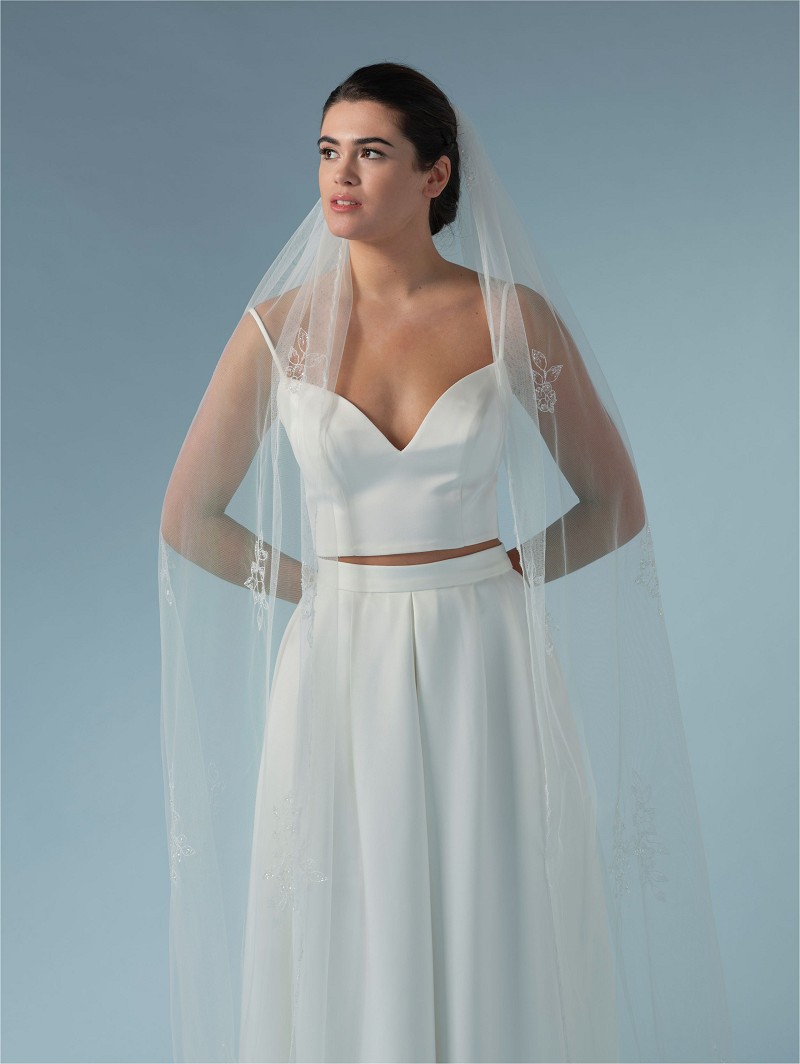 Πέπλο από μαλακό τούλι μονής στρώσης διακοσμημένο με σχέδιο από κεντημένα φύλλα και πούλιες | Μήκος: 280 cm  S477-280--1--SOFT