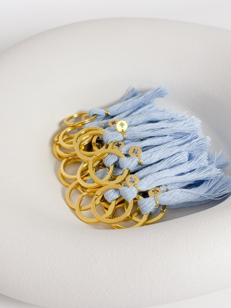 Μαρτυρικό μπρελόκ με επιχρυσωμένο σταυρό και φούντα L52 (50τμχ)