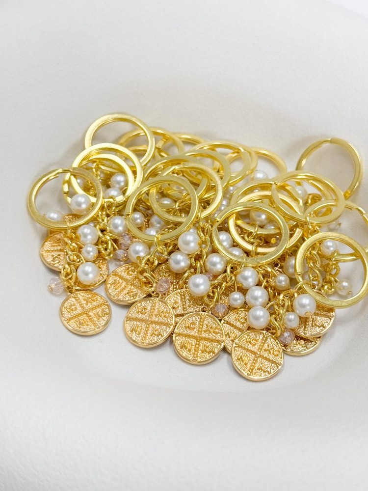 Μαρτυρικό μπρελόκ με επιχρυσωμένο κωνσταντινάτο σταυρό, πέρλες και κρύσταλλο U11 (50τμχ)