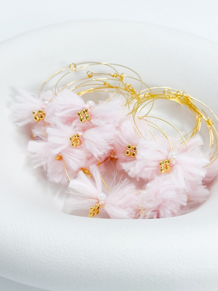 Μαρτυρικό βραχιόλι με επιχρυσωμένο σταυρό, φούντα και memory wire U12 (50τμχ)