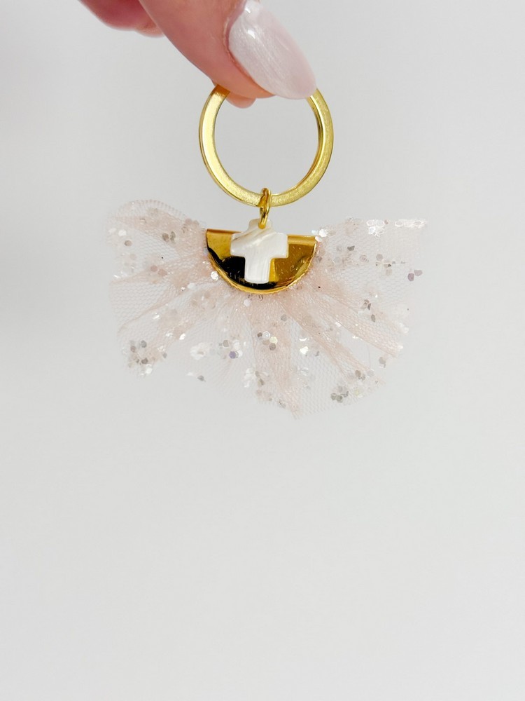 Μαρτυρικό  μπρελόκ με φίλντισι σταυρό και τούλι με στρας U13 (50τμχ)