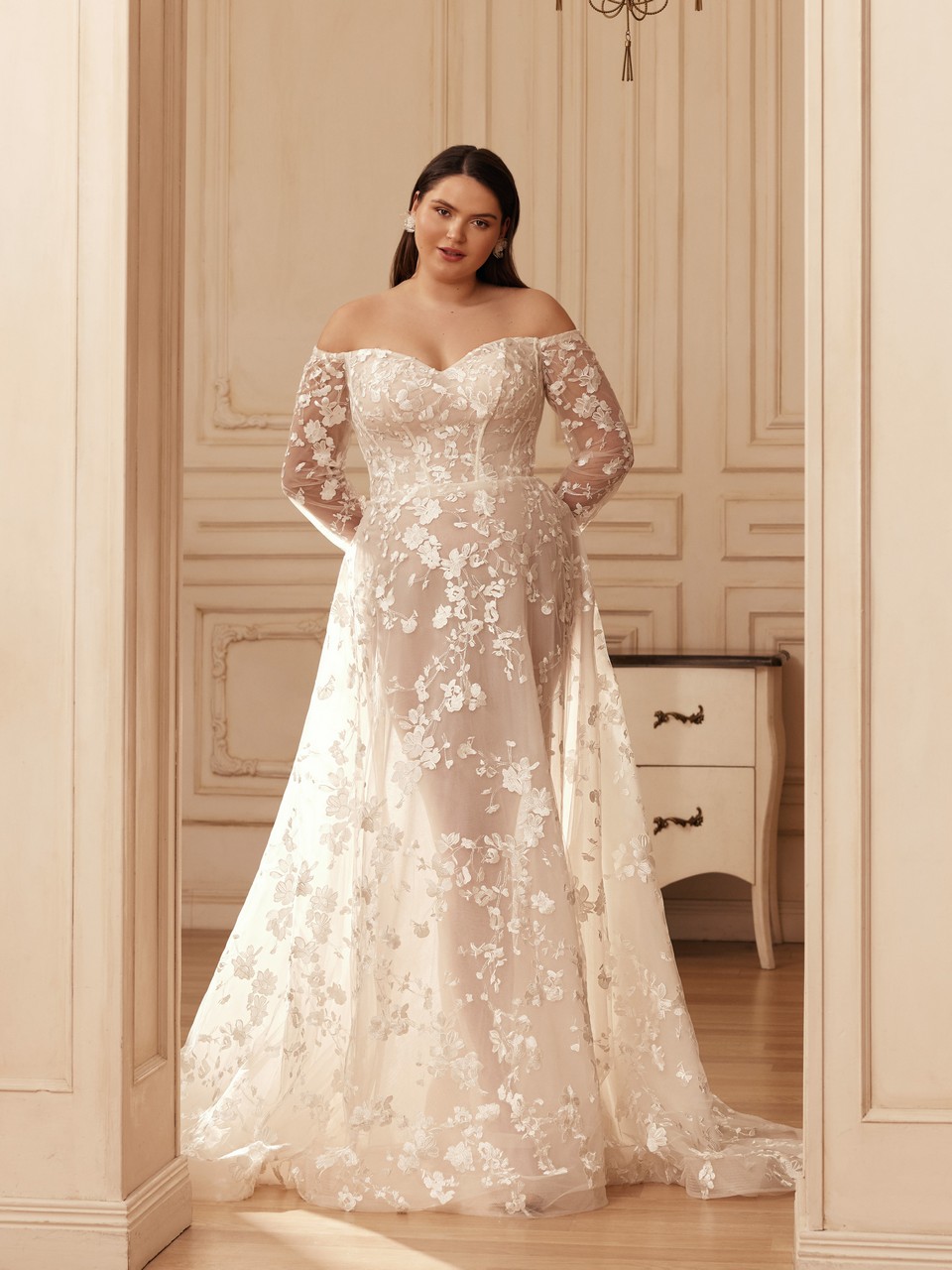 Νυφικό plus size Ketty