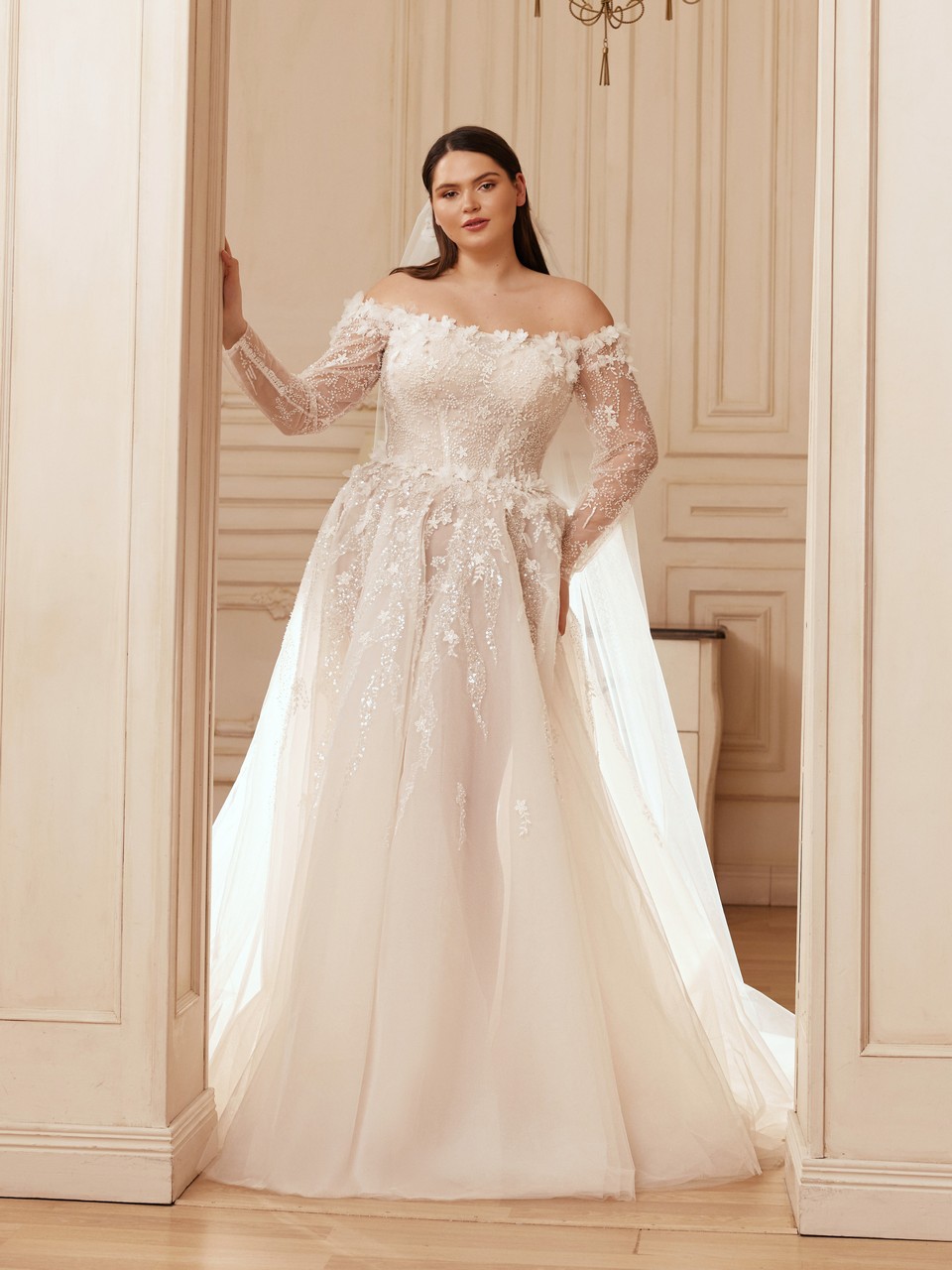 Νυφικό plus size Demi