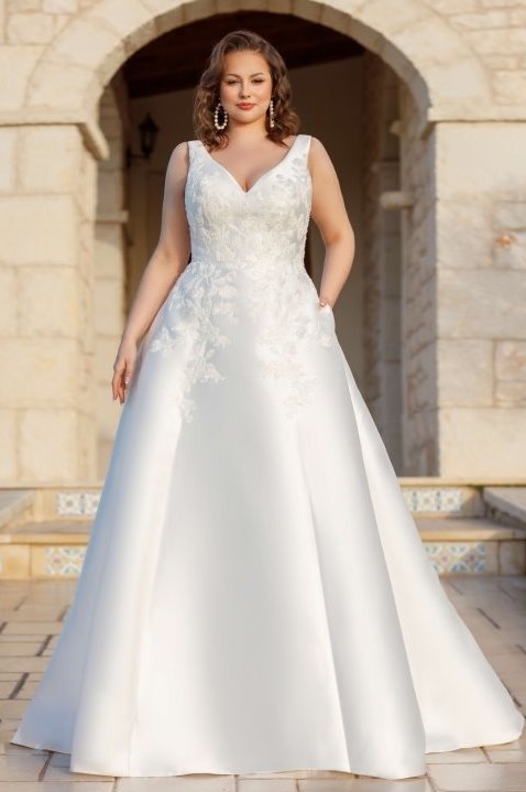 Νυφικό plus size Thasos